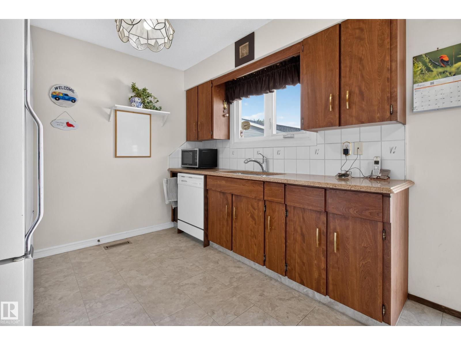 14546 19 ST NW - 16