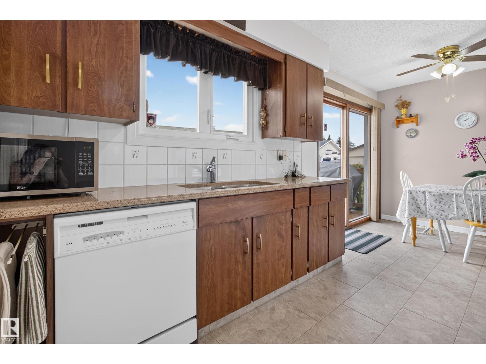 14546 19 ST NW - 18
