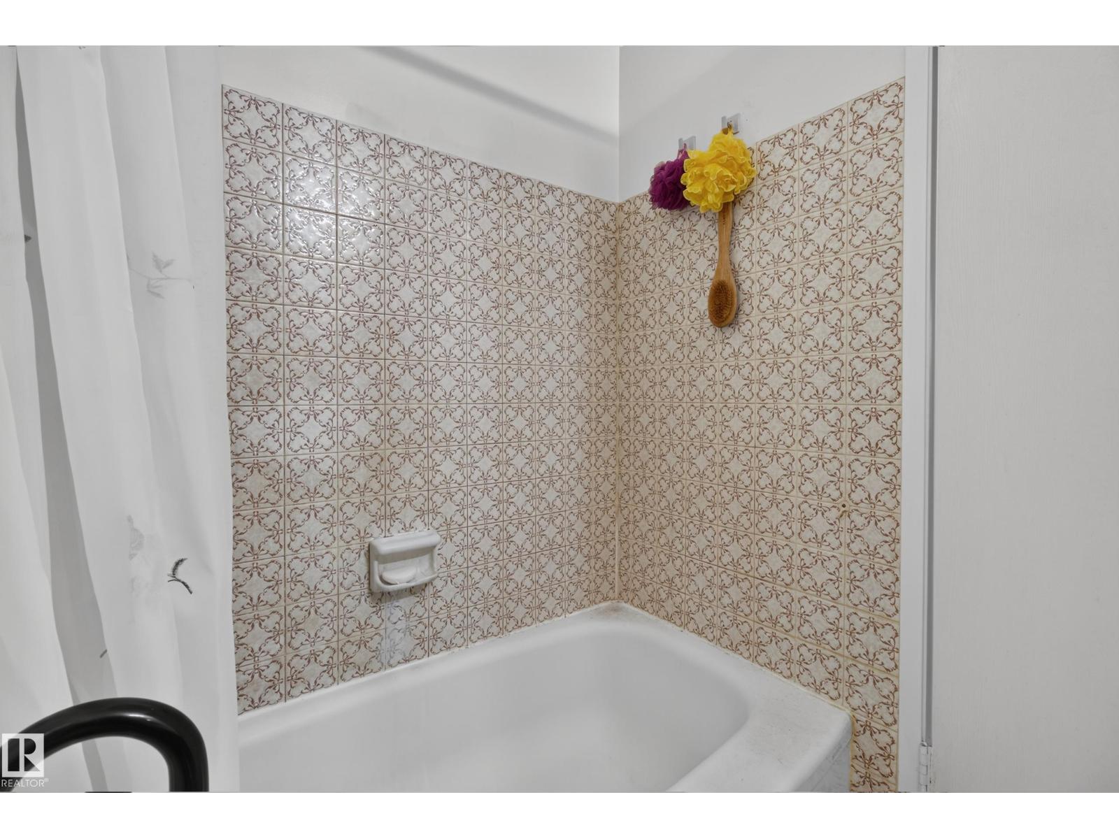 14546 19 ST NW - 35