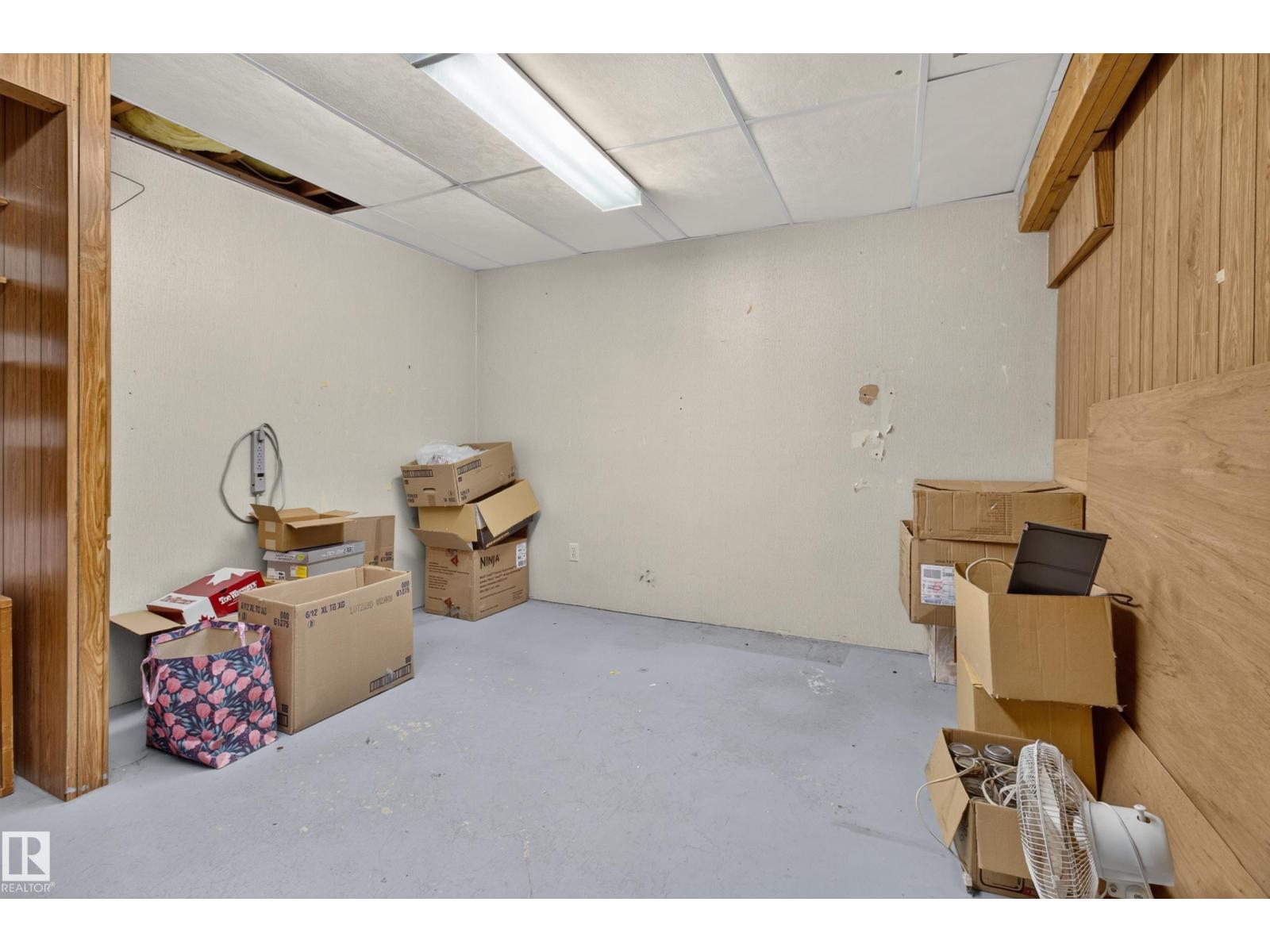 14546 19 ST NW - 46