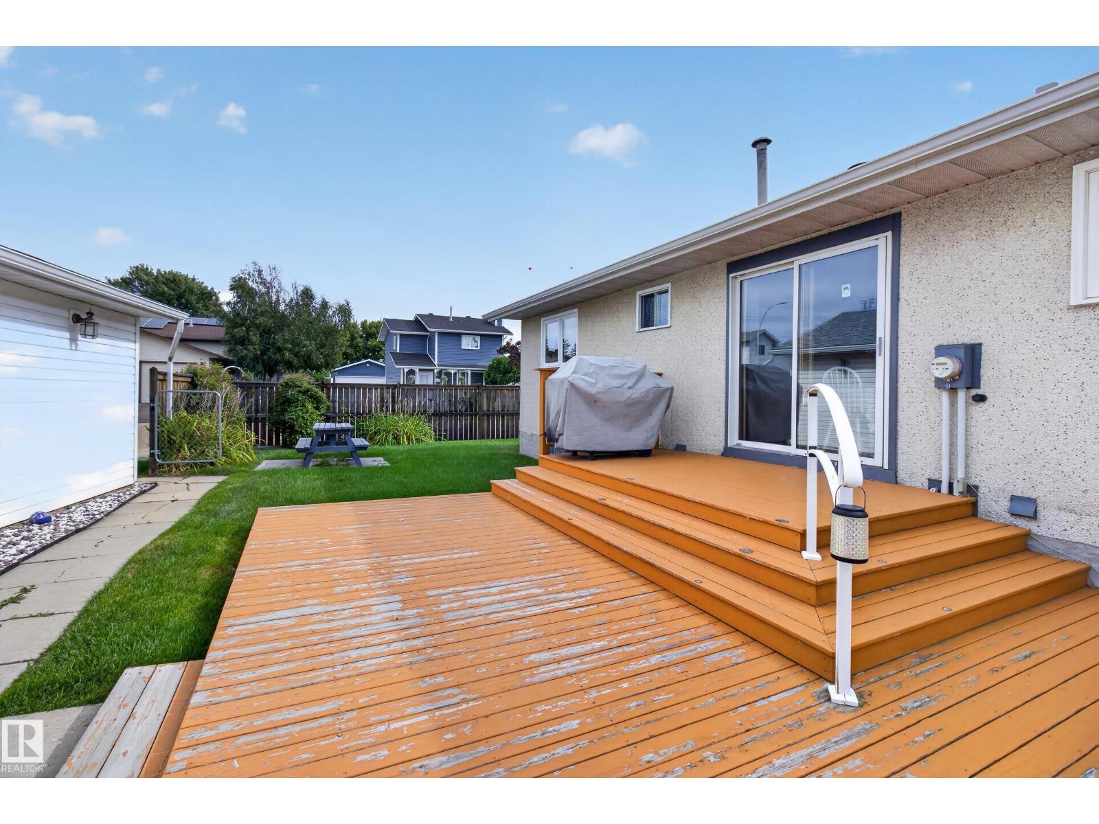 14546 19 ST NW - 48