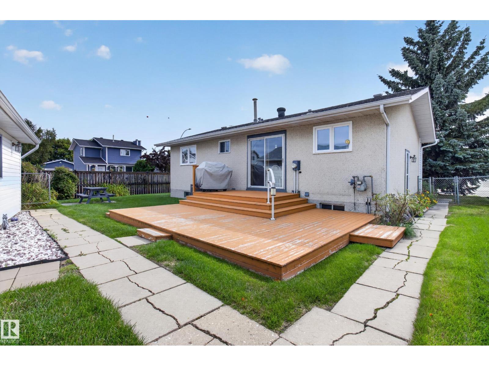 14546 19 ST NW - 49