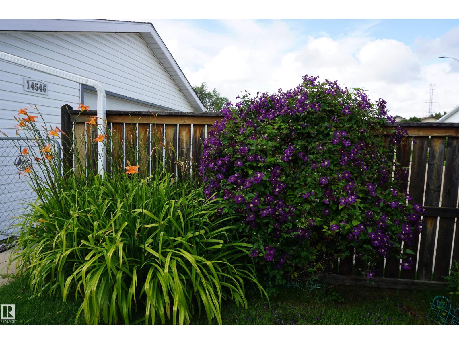 14546 19 ST NW - 54