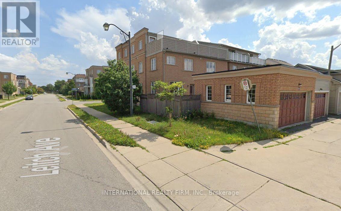66 LEITCH AVENUE - 4