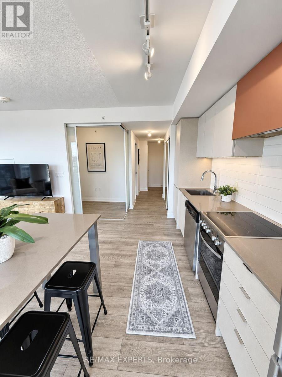 #1902 30 GIBBS ROAD - 10