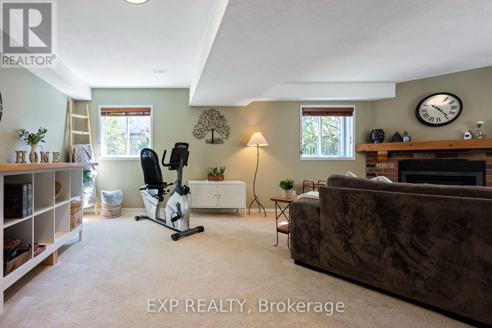 59 SHERWOOD STREET - Image 27