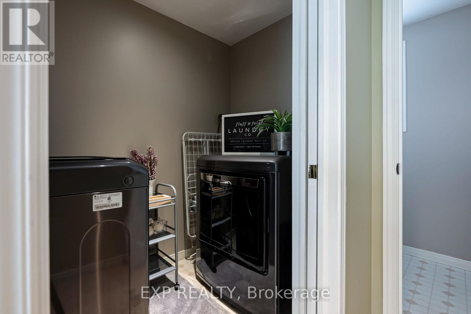 59 SHERWOOD STREET - Image 28
