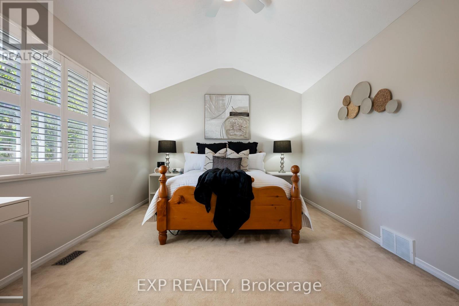 59 SHERWOOD STREET - Image 31