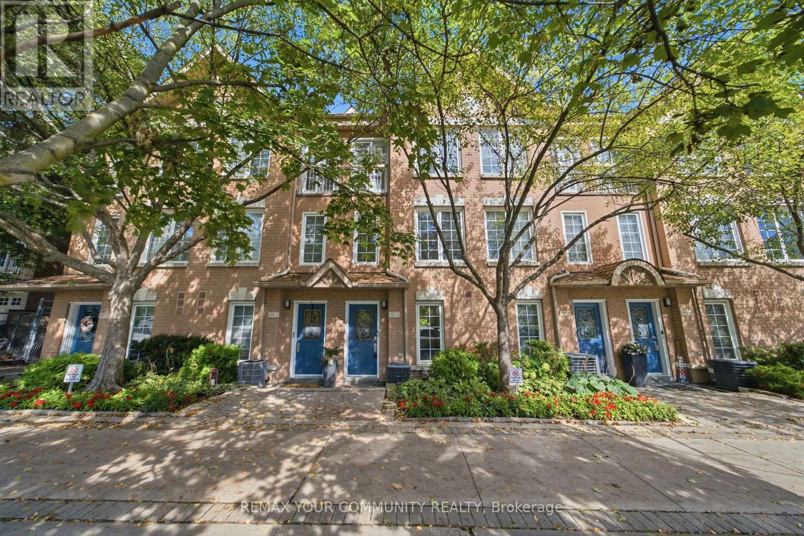 #3 180 MANITOBA STREET - 1