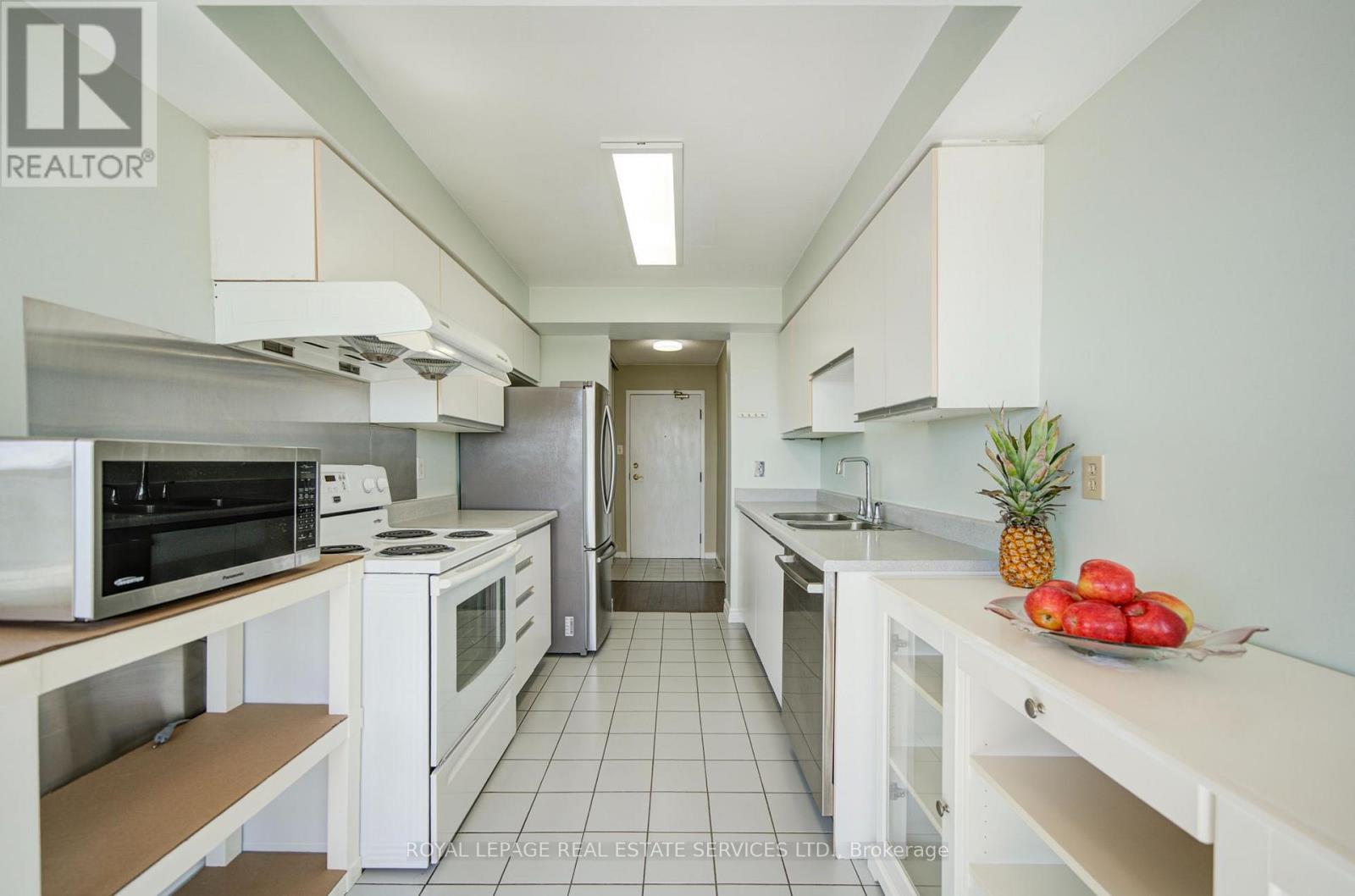 #2010 400 WEBB DRIVE - 11