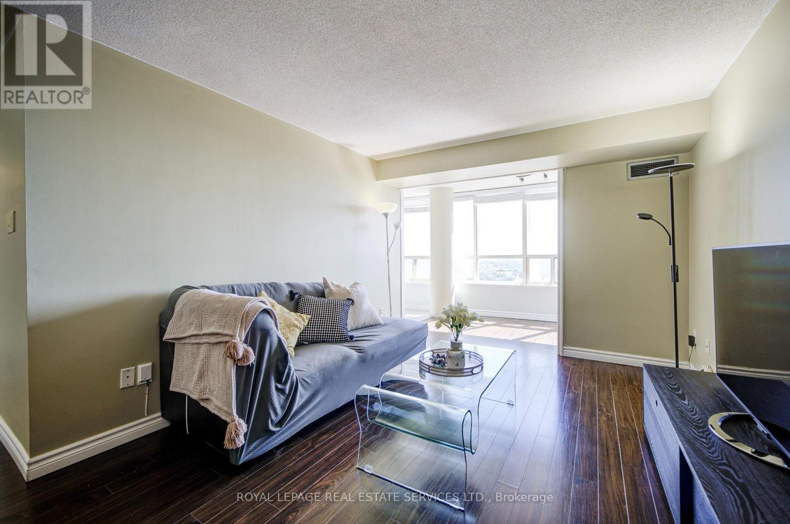 #2010 400 WEBB DRIVE - 17