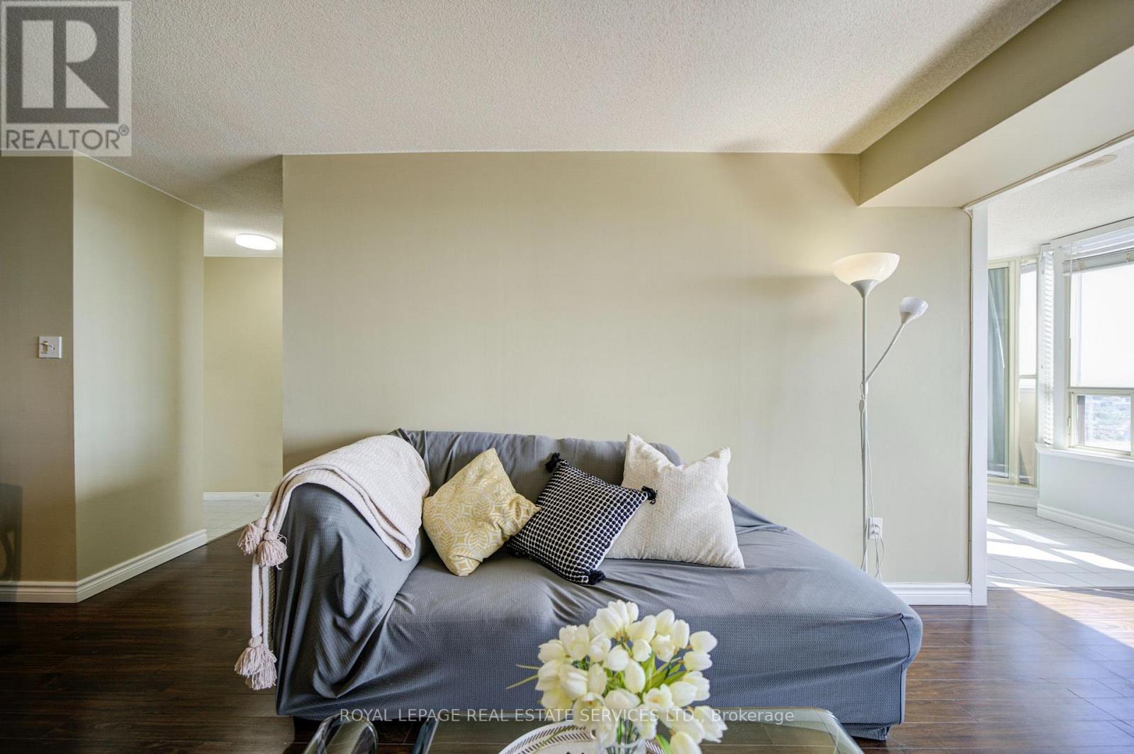 #2010 400 WEBB DRIVE - 20