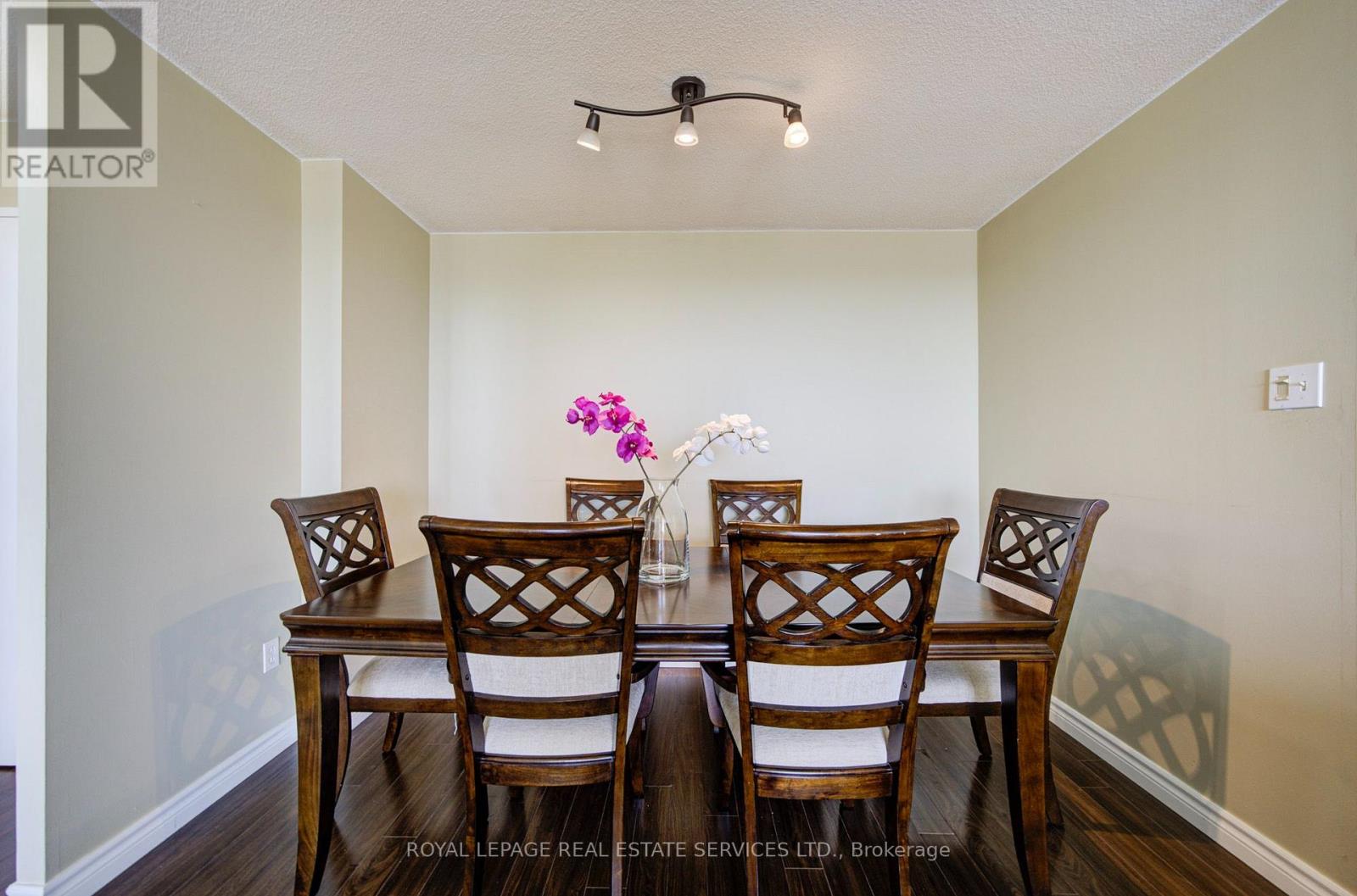 #2010 400 WEBB DRIVE - 24
