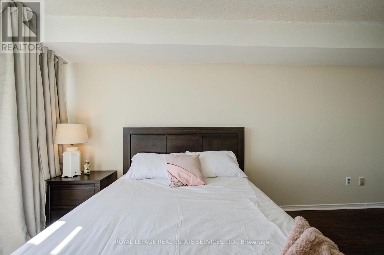#2010 400 WEBB DRIVE - 36