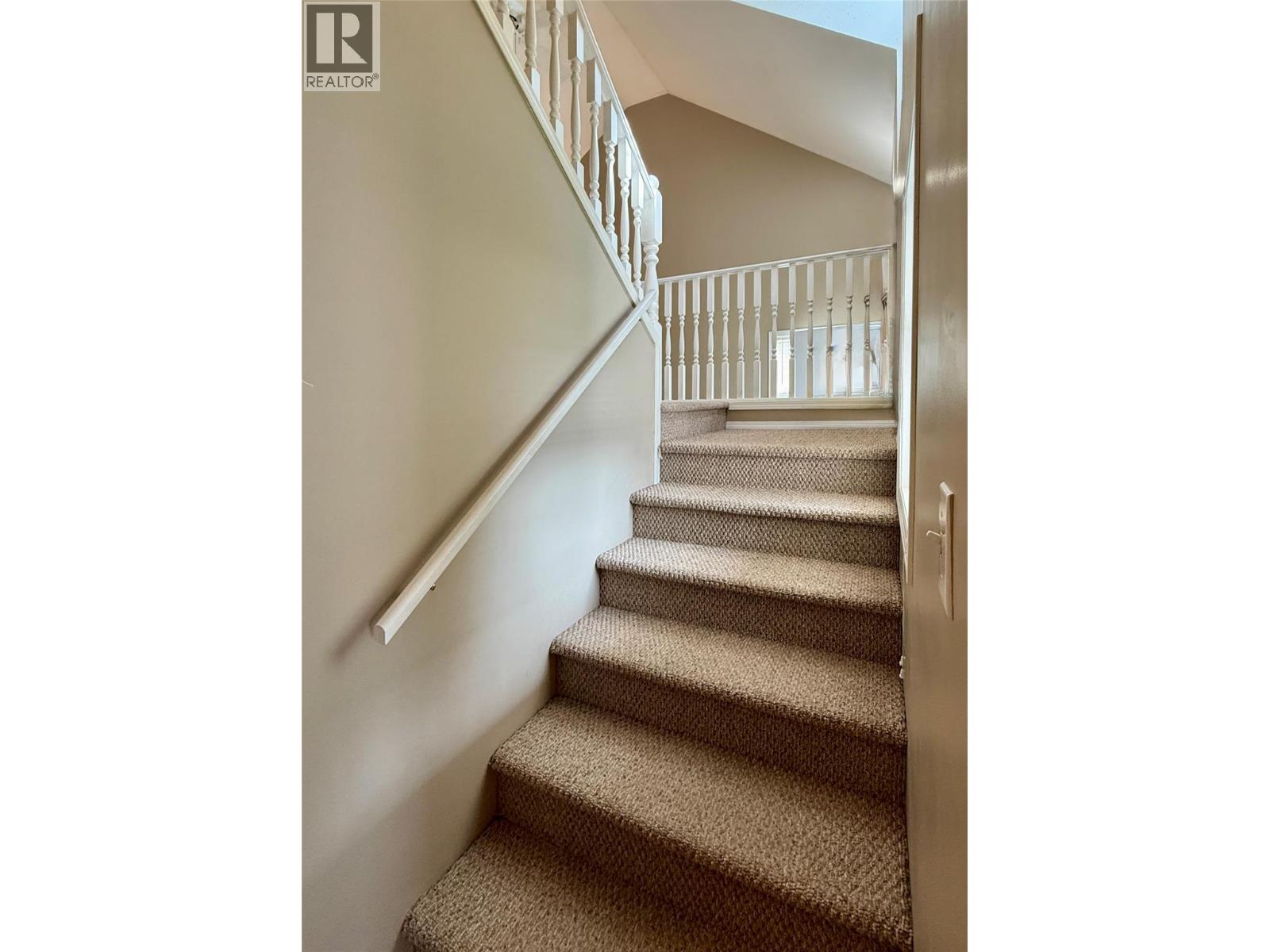 323 Green Street - 21