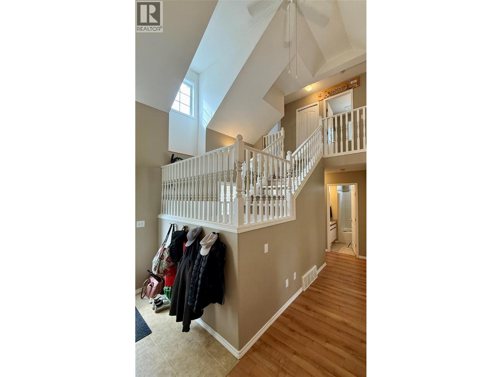 323 Green Street - 8