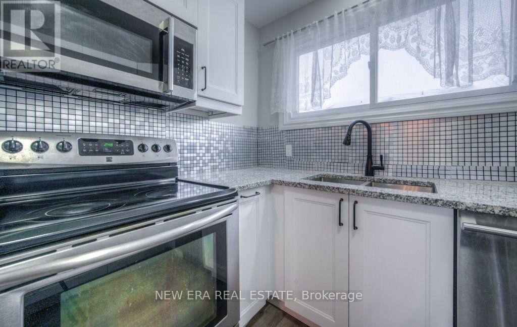 #15 149 ST CATHARINE STREET - 16