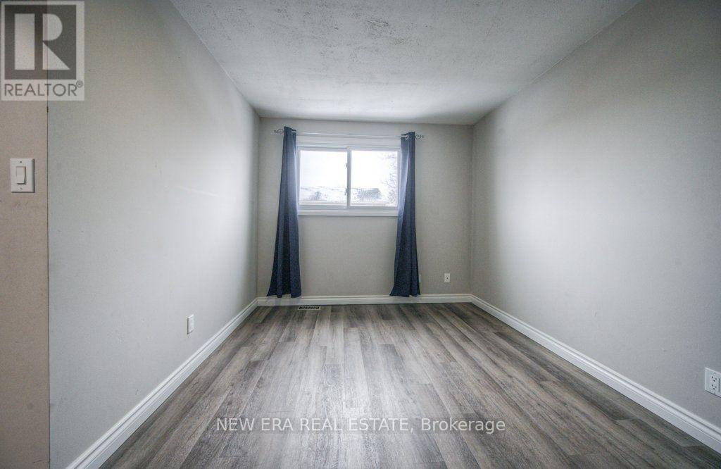 #15 149 ST CATHARINE STREET - 23