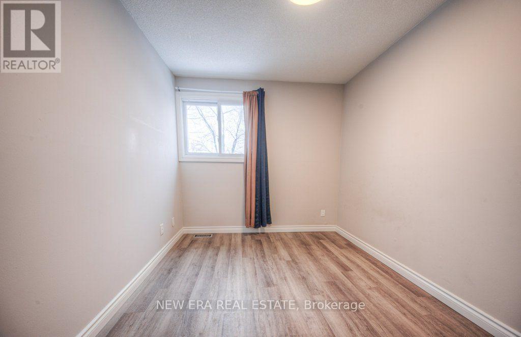 #15 149 ST CATHARINE STREET - 26