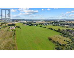 2095 North York River Rd, Warren Grove, PE C0A1H5 Photo 46