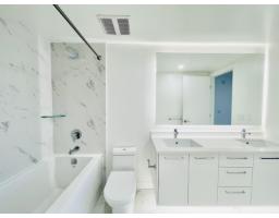 303 1588 Johnston Road, White Rock, BC V4B0C5 Photo 15