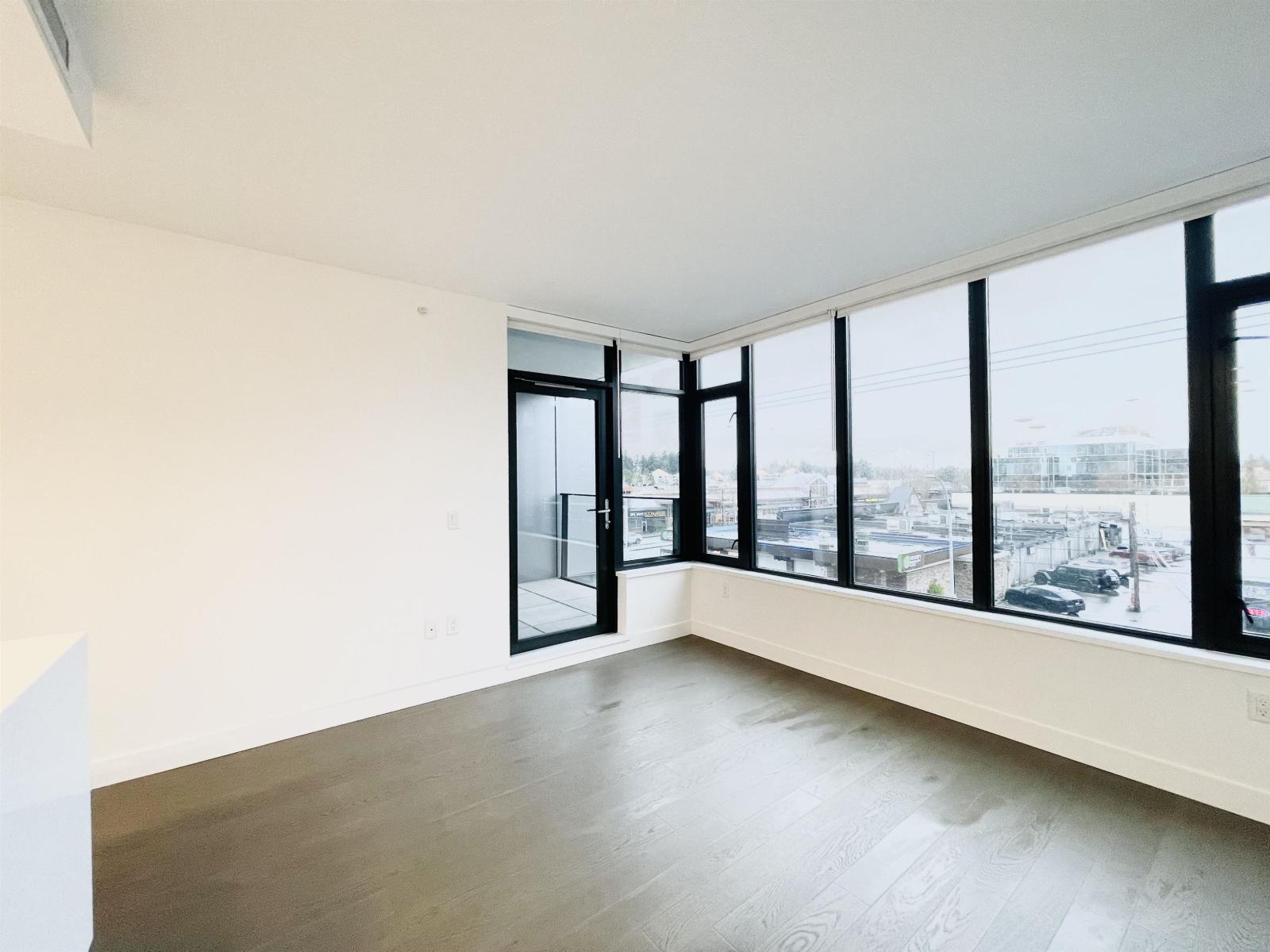303 1588 JOHNSTON ROAD, White Rock