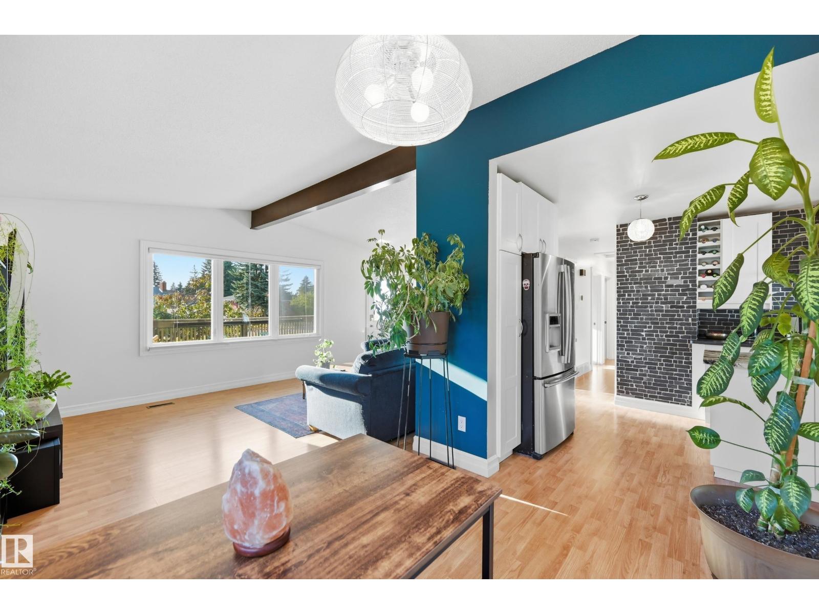 3523 106 ST NW - 10