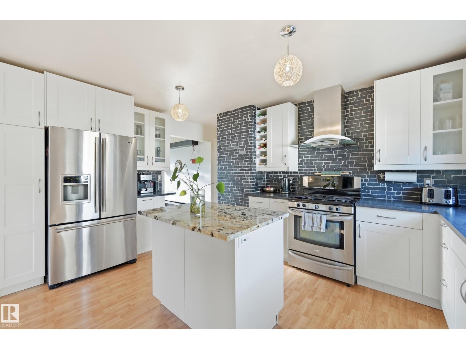 3523 106 ST NW - 13