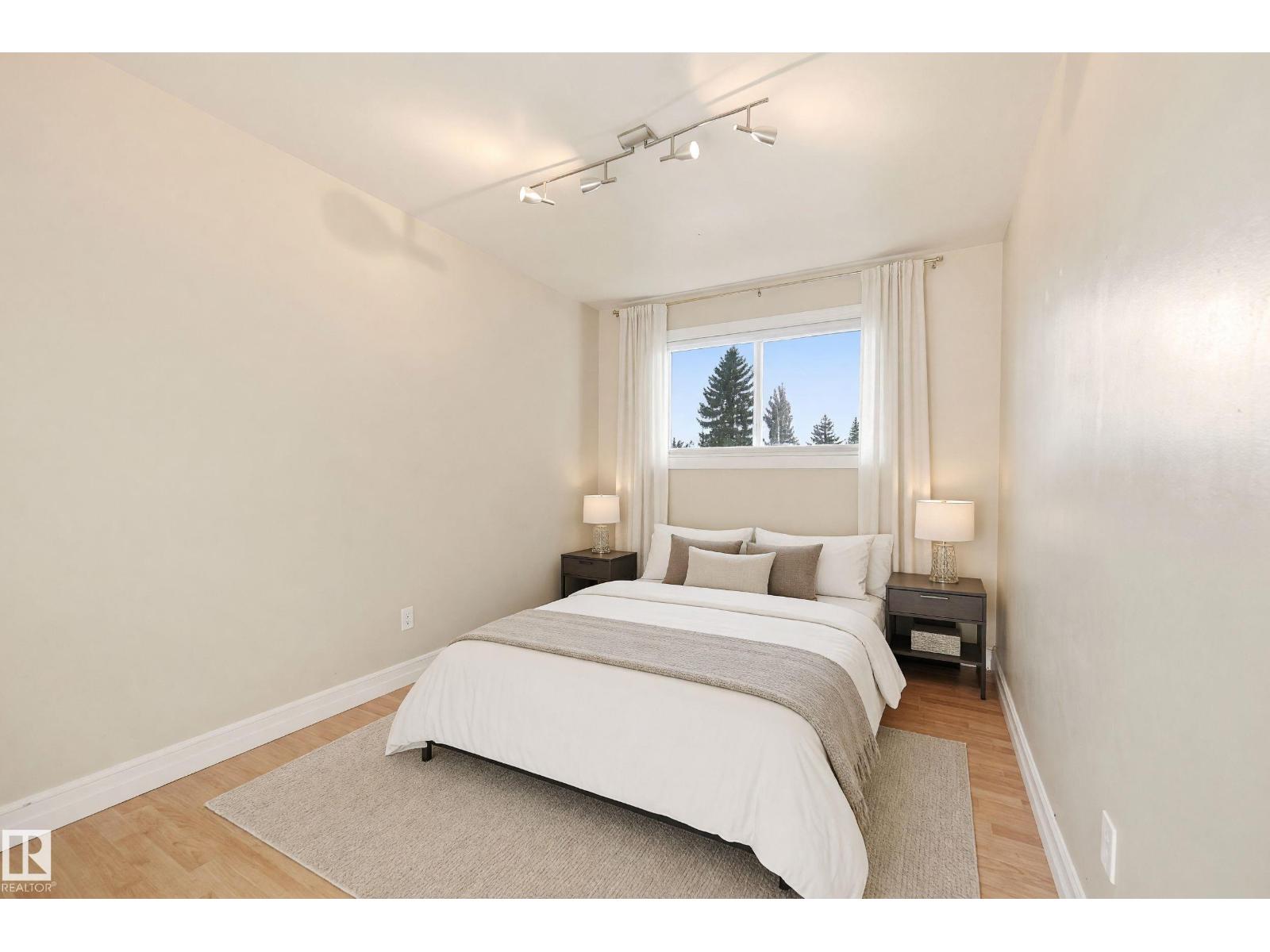 3523 106 ST NW - 15