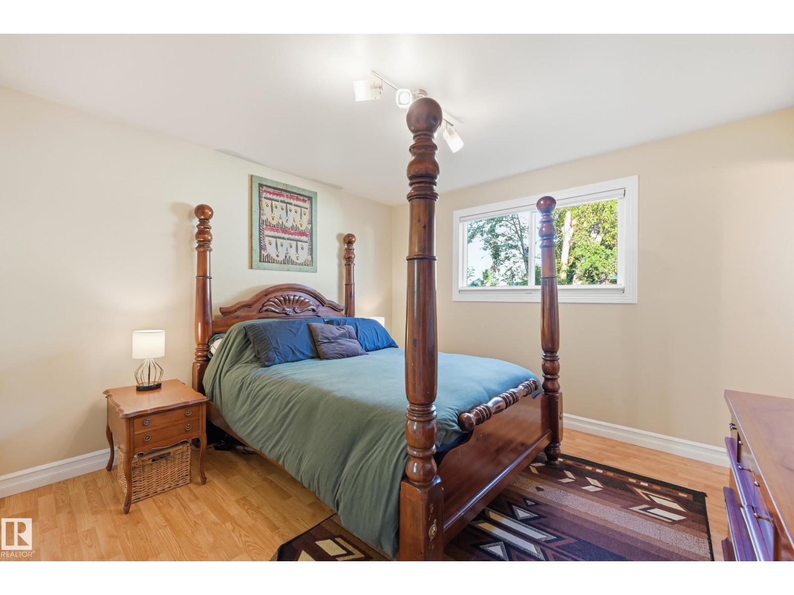 3523 106 ST NW - 22