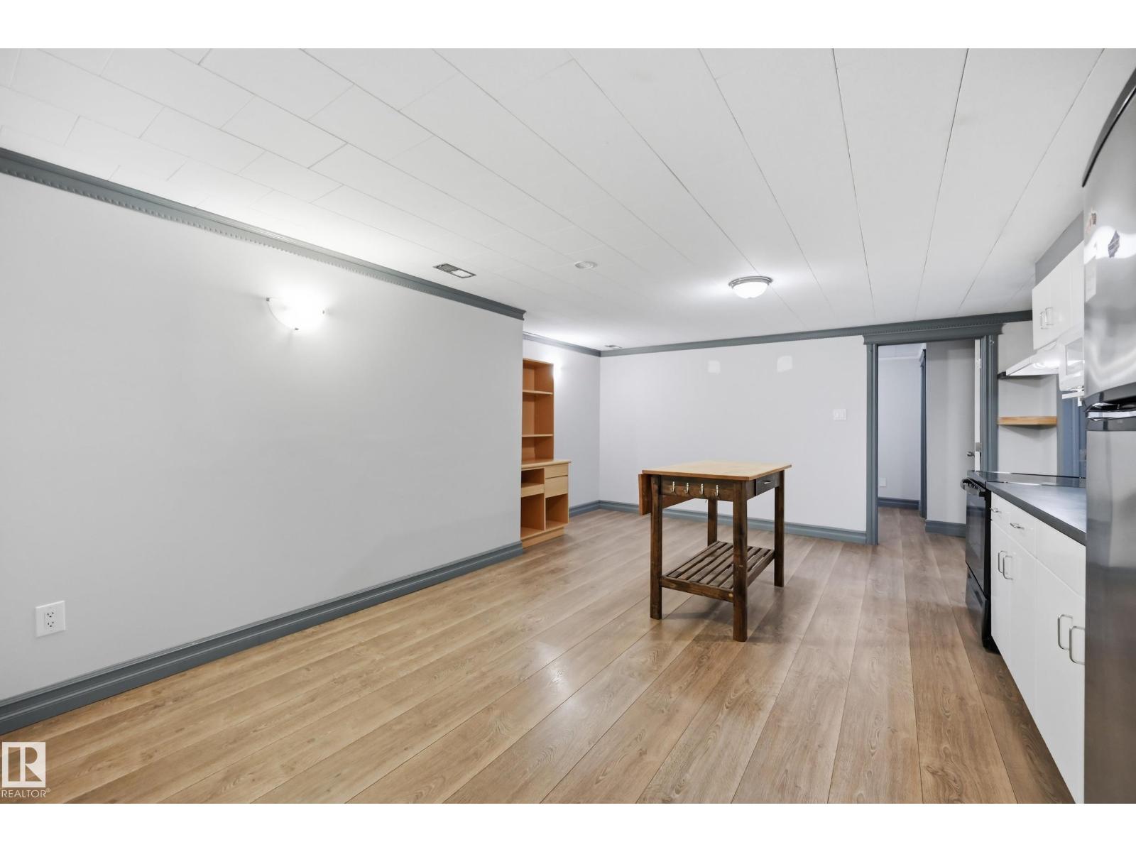 3523 106 ST NW - 27