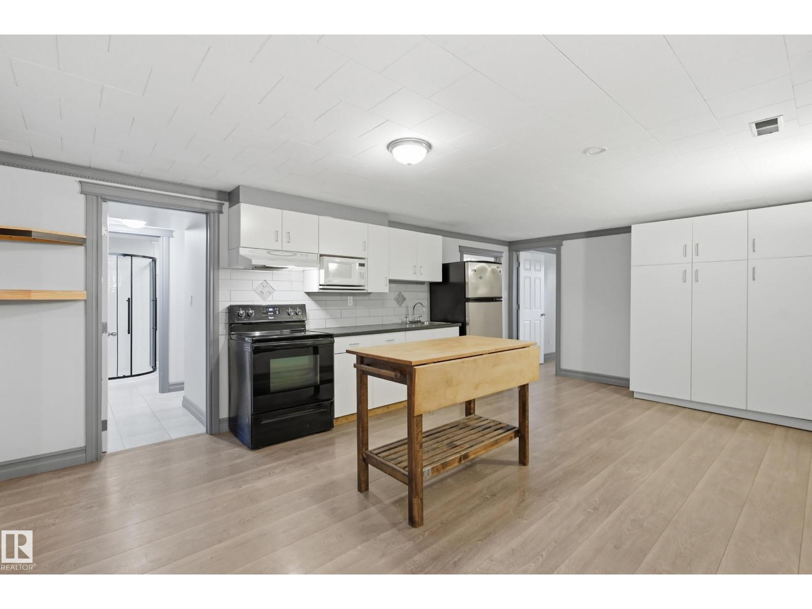 3523 106 ST NW - 28