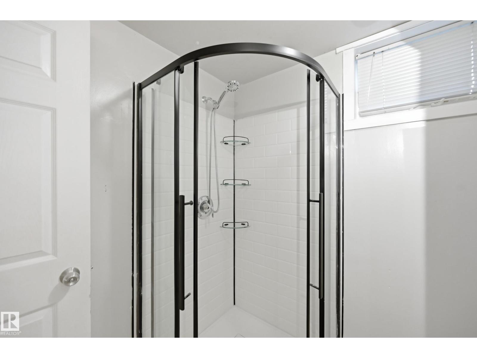 3523 106 ST NW - 38