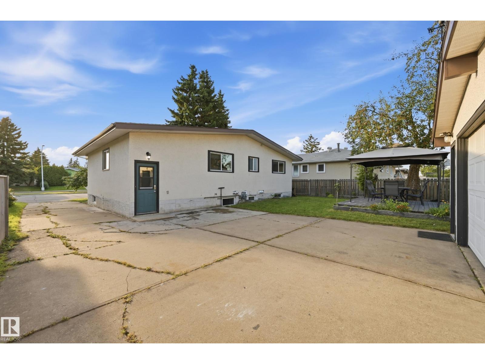 3523 106 ST NW - 45