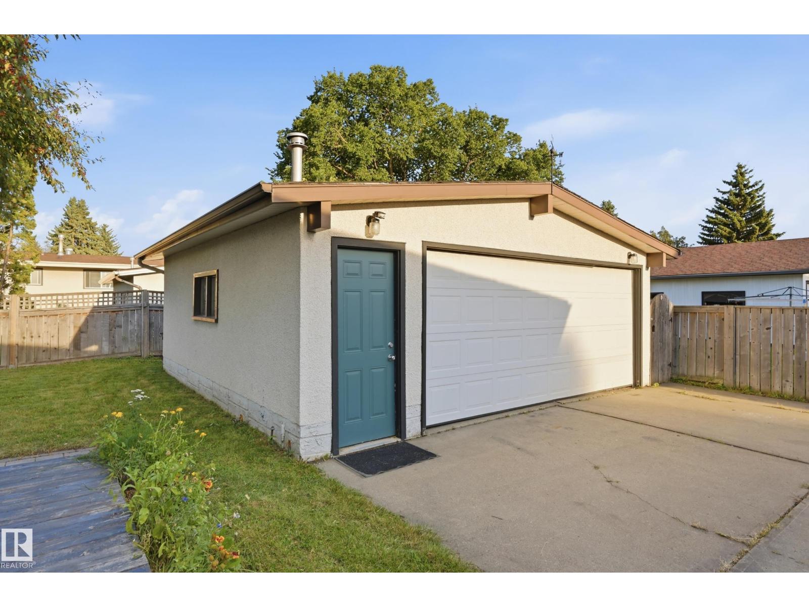 3523 106 ST NW - 52