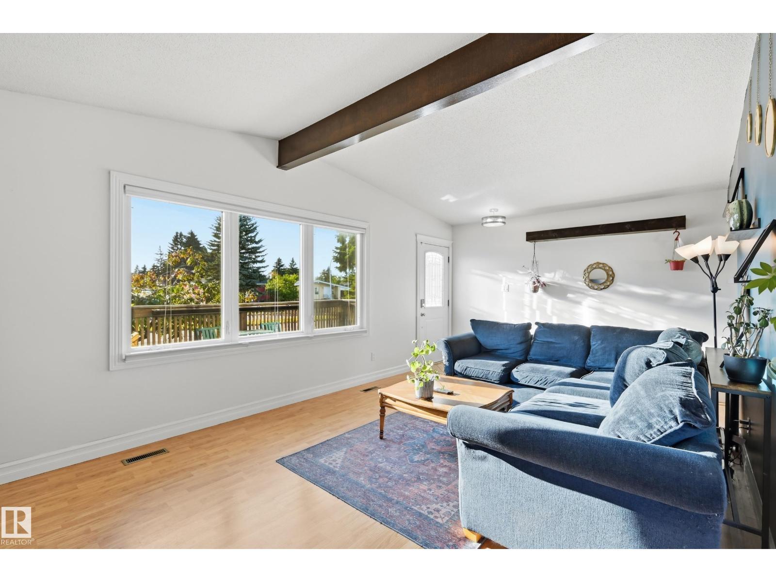 3523 106 ST NW - 6