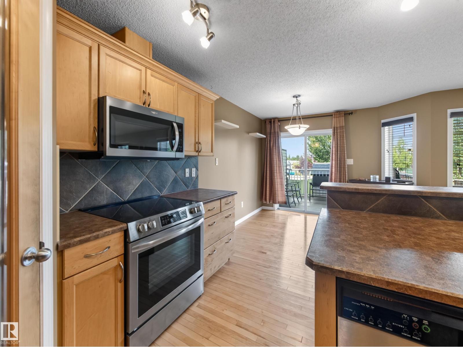 460 CHARLOTTE CR - 14
