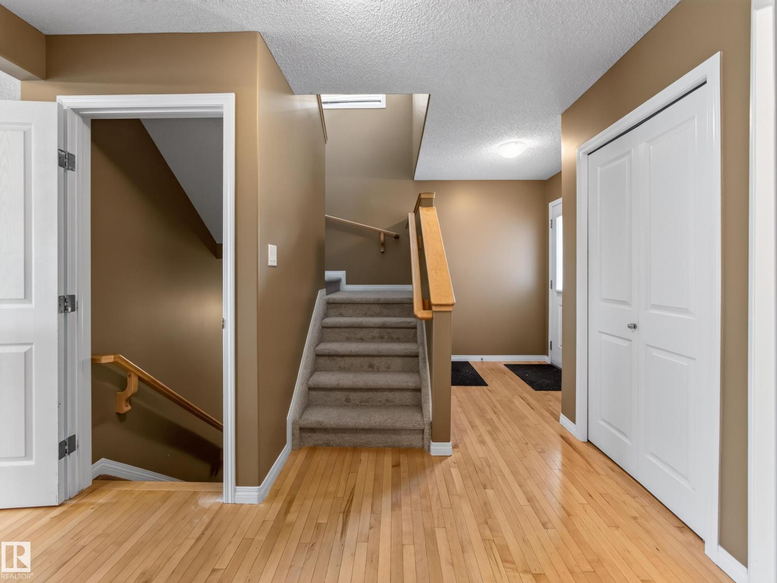 460 CHARLOTTE CR - 20
