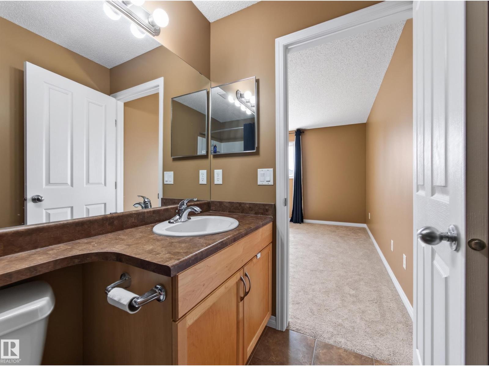 460 CHARLOTTE CR - 30