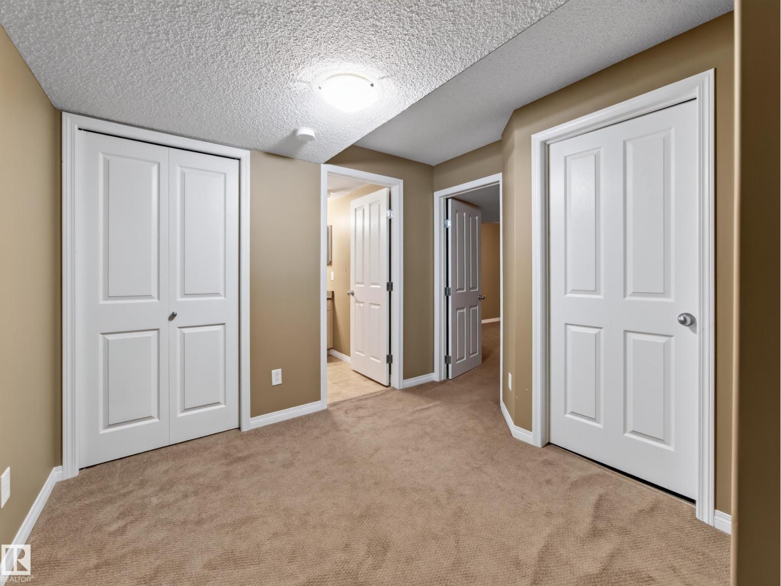 460 CHARLOTTE CR - 38