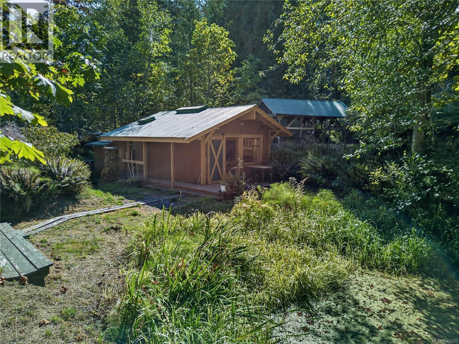 521 Beddis Rd - 5