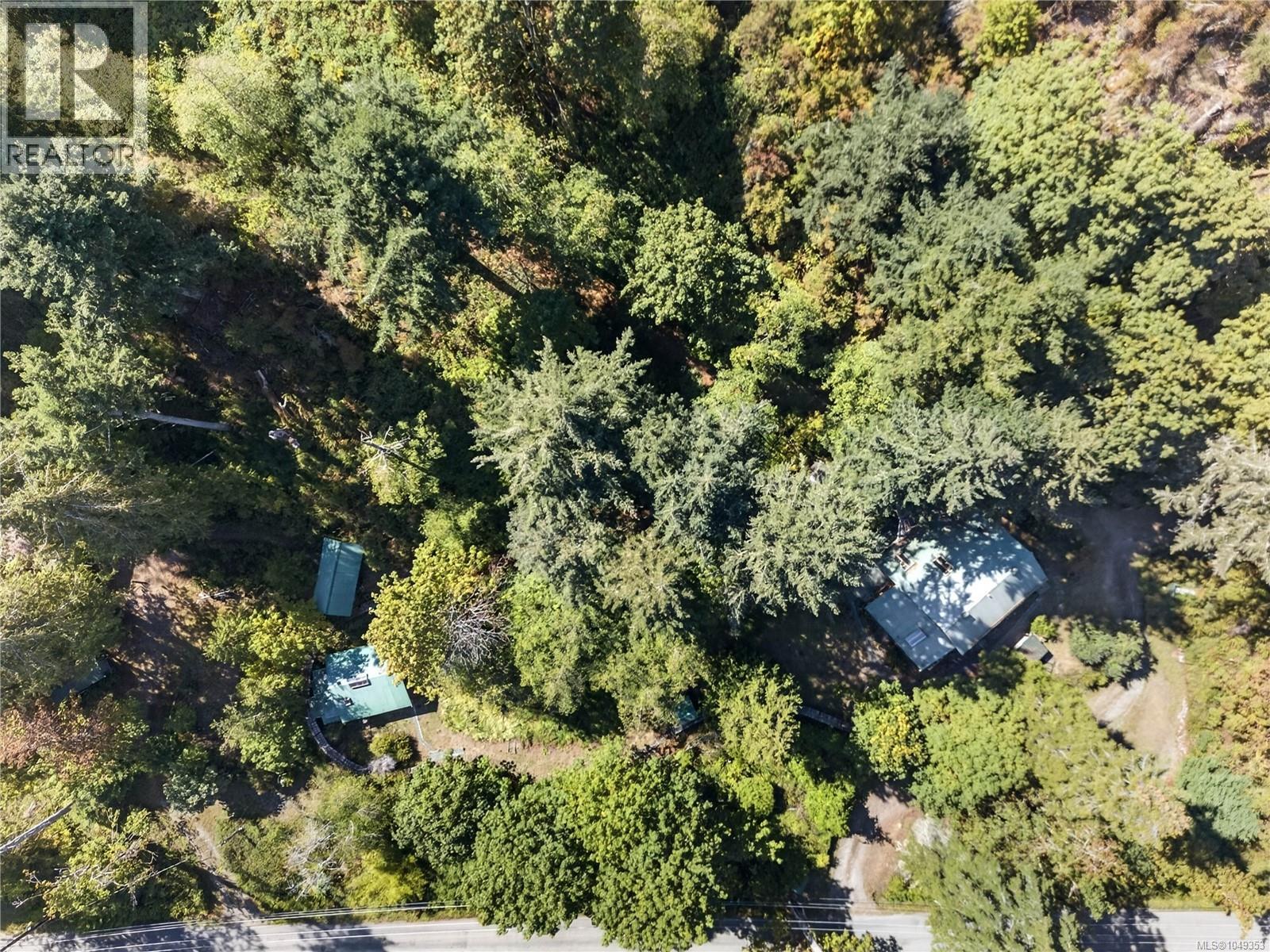 521 Beddis Rd - 4