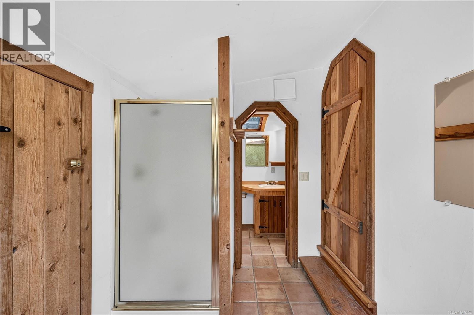 521 Beddis Rd - 48