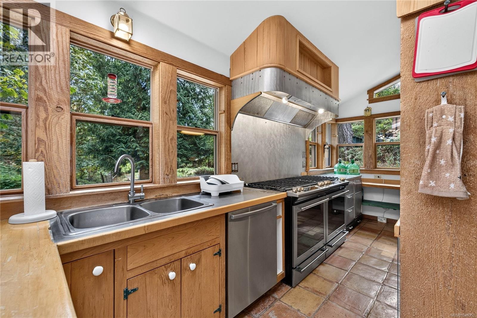 521 Beddis Rd - Image 16
