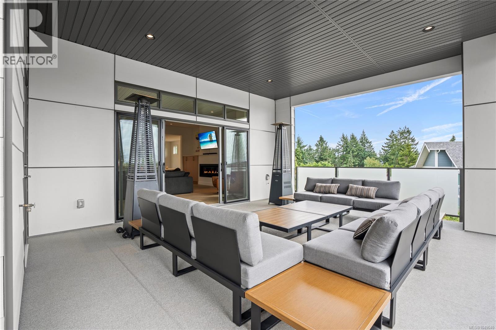 152 Golden Oaks Cres - 31