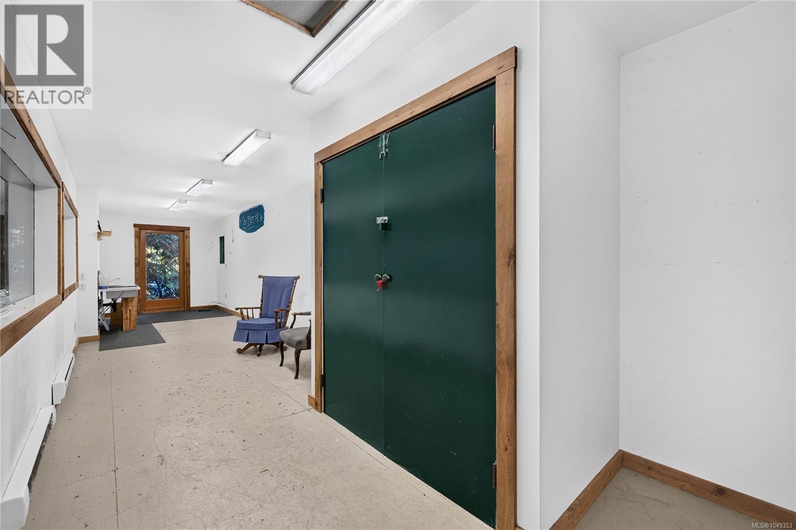 521 Beddis Rd - Image 53