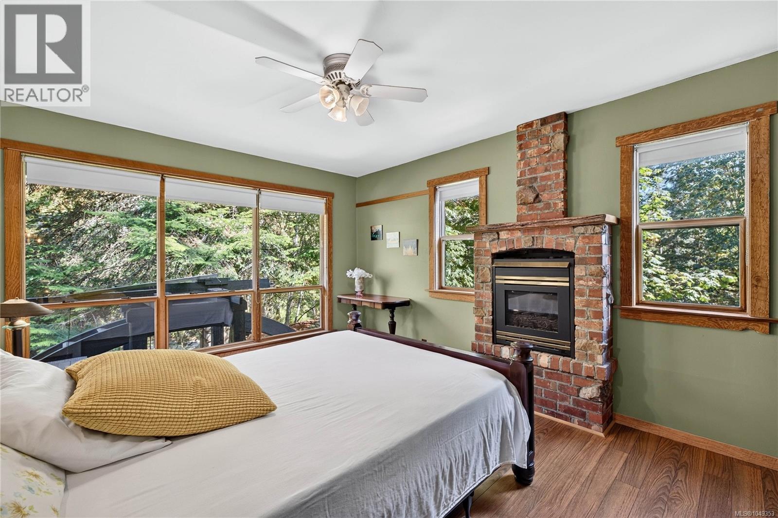 521 Beddis Rd - 33