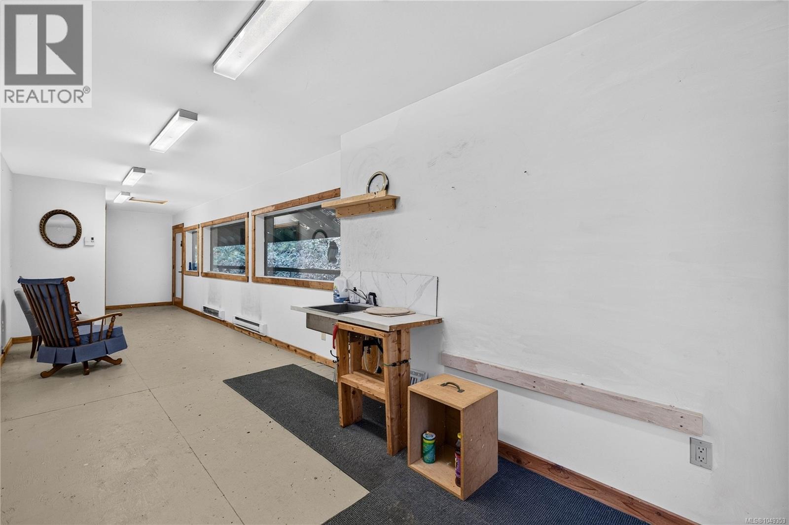 521 Beddis Rd - 54
