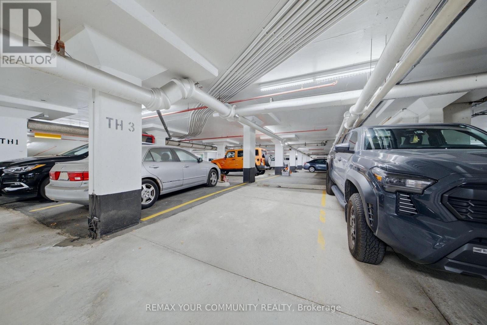 #3 180 MANITOBA STREET - Image 32