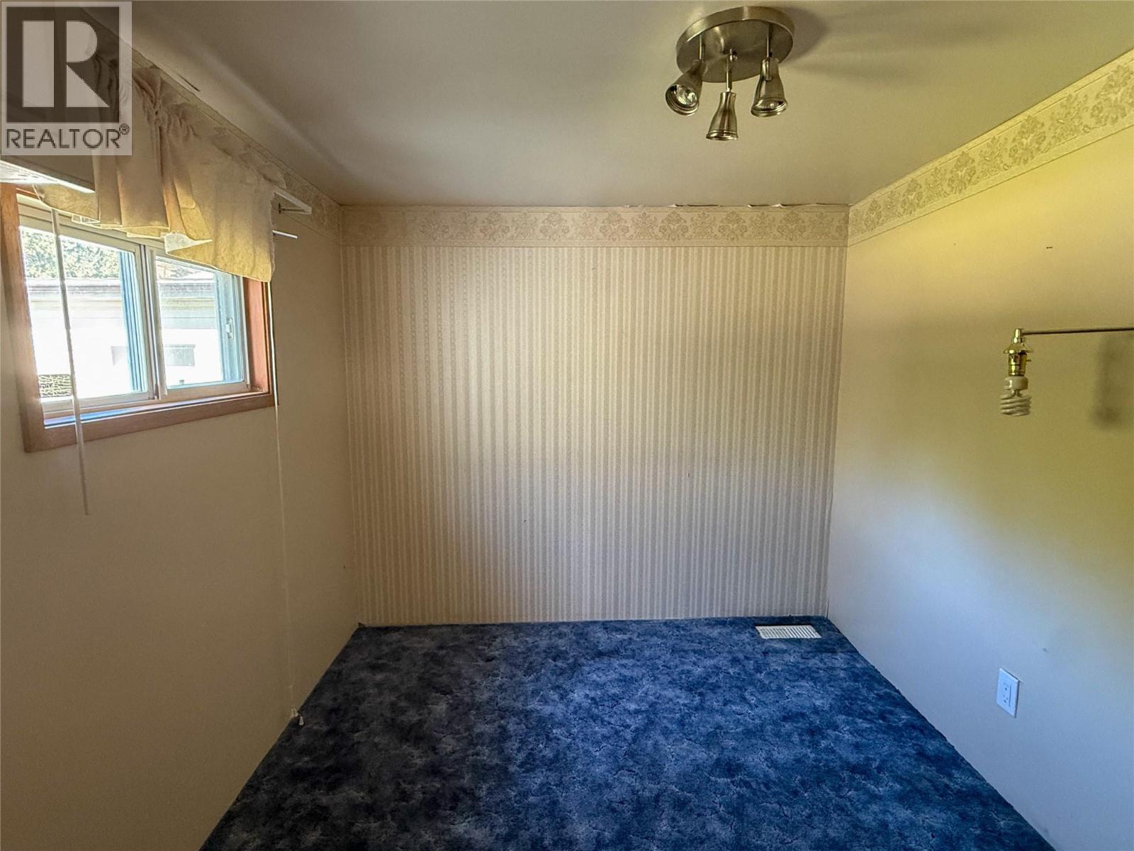#8 7105 North Fork Road - Image 33